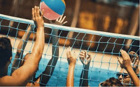 半场：拜仁2-2弗赖堡，卡尔、奥利塞分别传射，铃木唯人进球